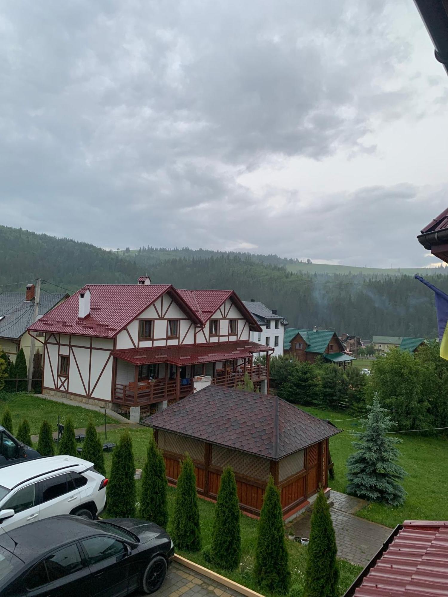 Aura Karpat Hotel Bukovel Ngoại thất bức ảnh