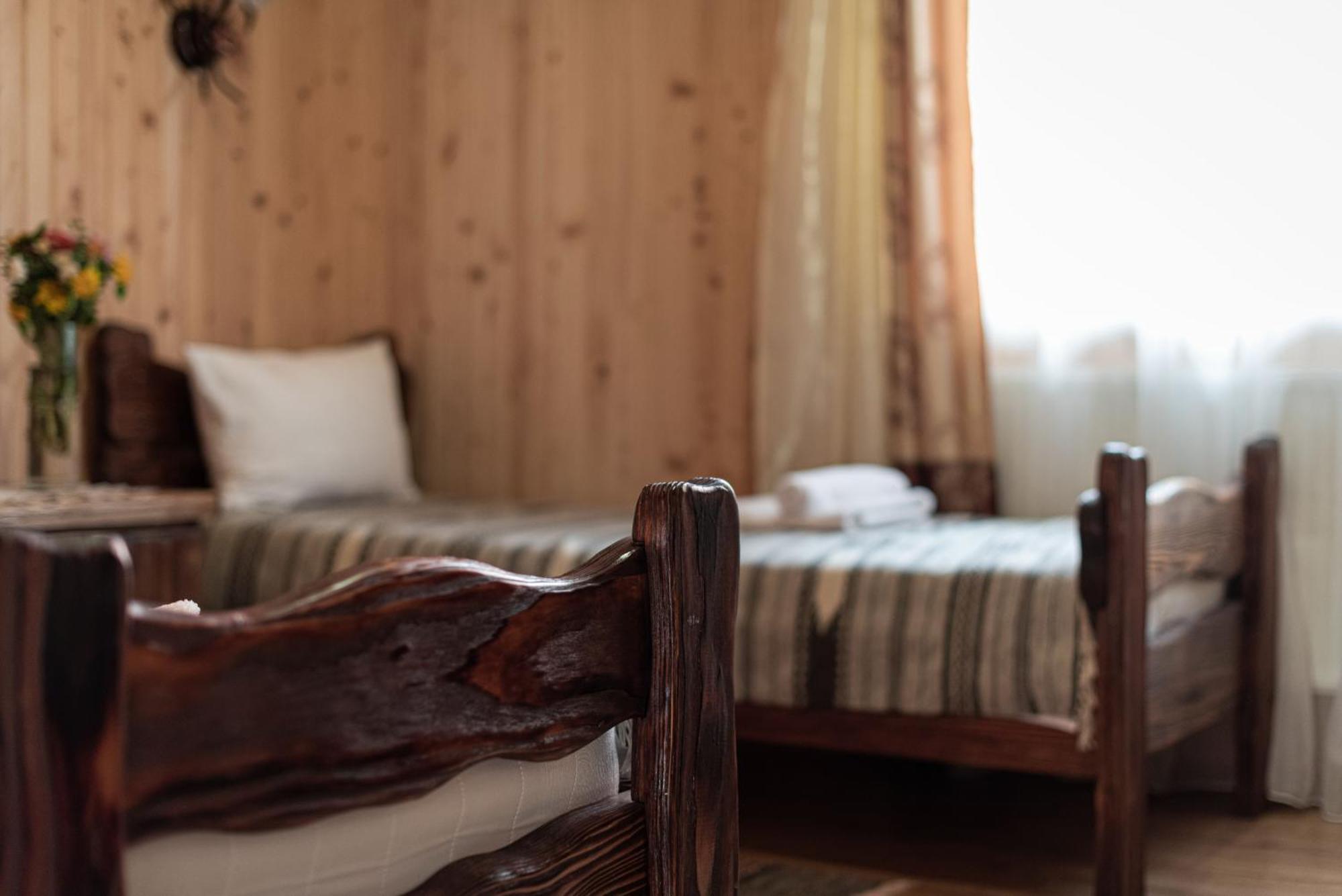 Aura Karpat Hotel Bukovel Ngoại thất bức ảnh
