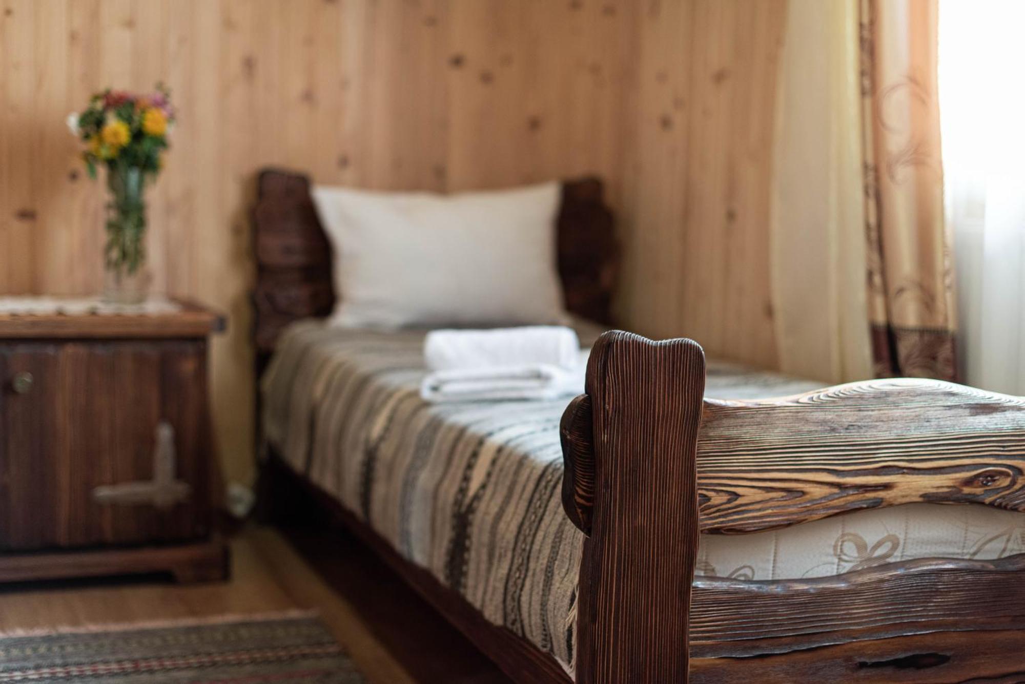 Aura Karpat Hotel Bukovel Ngoại thất bức ảnh